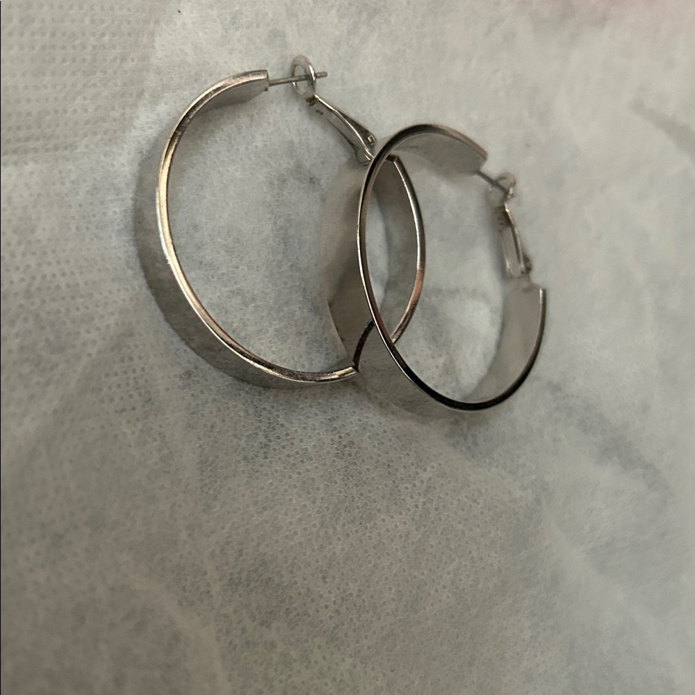 Classic Hoop Earrings - Timeless Women's Jewelry